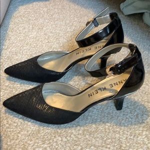 Anne Klein black mini heels